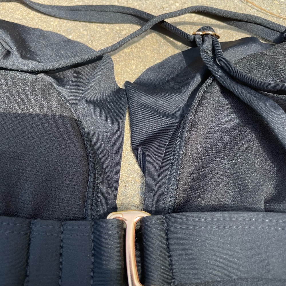 SHADE & SHORE SWIM TOP - Picture 4 of 6